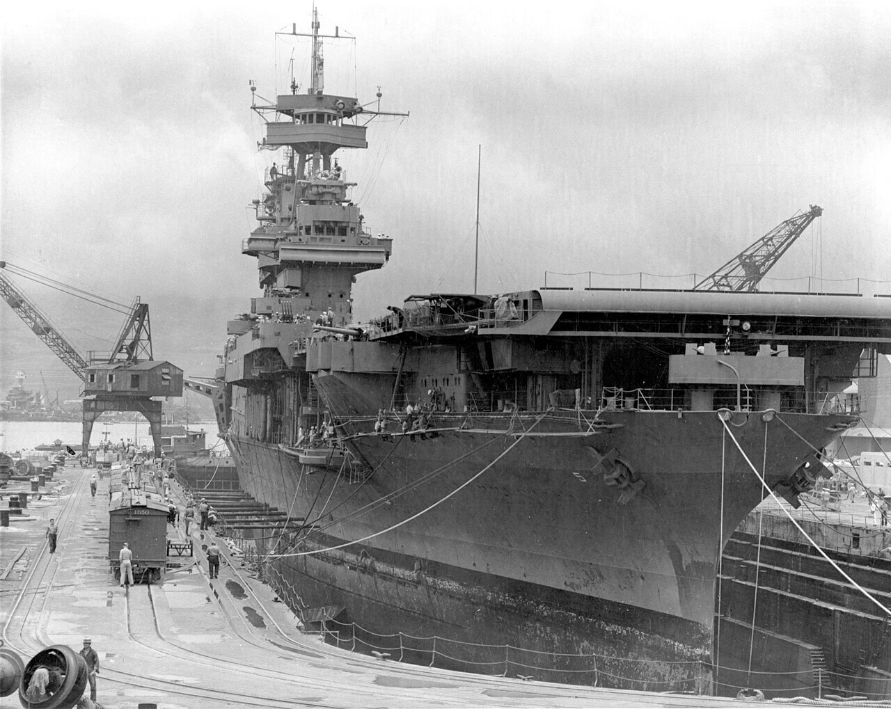 Yorktown in drydock at Pearl Harbor on 29 May 1942, shortly before departing for Midway